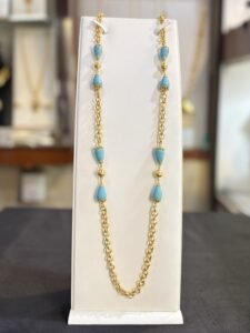 طقم ذهب عيار 21 مع عقد وأقراط – 21KT Gold Necklace Set